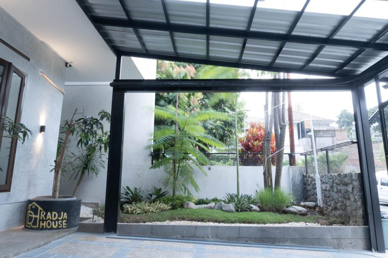 Radja House Cipaku Indah Villa Bandung Kültér fotó